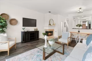 Photo #6: OC23063645 Listing 