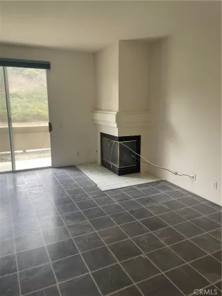 Photo #6: OC23064419 Listing