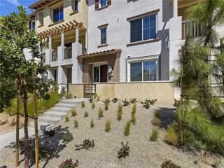 Photo #3: OC23064505 Listing 