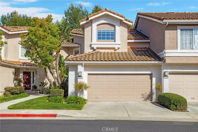 MLS: OC23064797 Condo For Sale