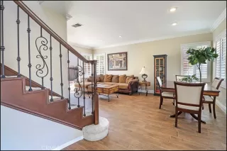 Photo #2: OC23065033 Listing 