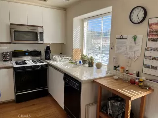 Photo #3: OC23065086 Listing