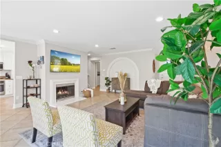 Photo #6: OC23065238 Listing 