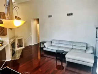 Photo #6: OC23065276 Listing 