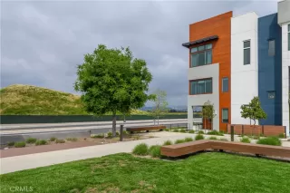 Photo #2: OC23065290 Listing 