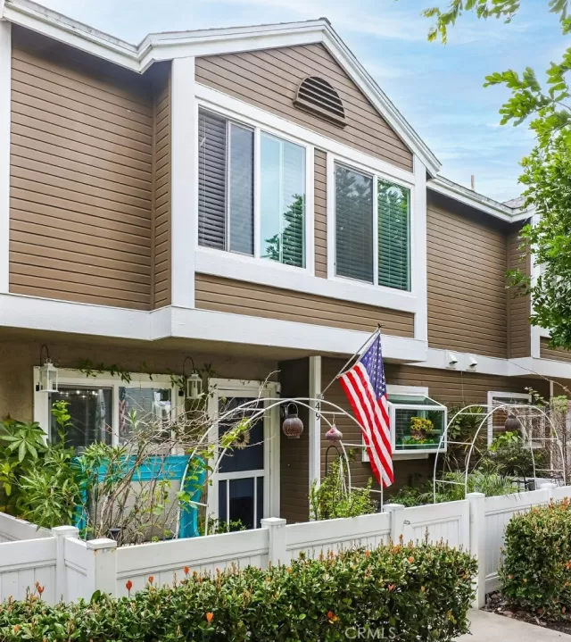 MLS: OC23065308 Condo For Sale