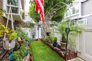 Photo #5: OC23065308 Listing