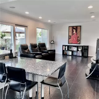 Photo #3: OC23065530 Listing 