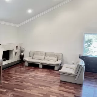 Photo #6: OC23065530 Listing 