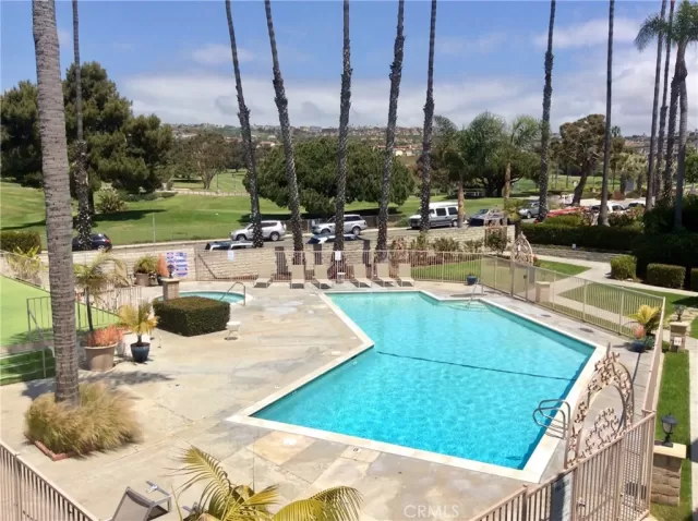 MLS: OC23065539 Condo For Sale