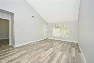 Photo #3: OC23065577 Listing