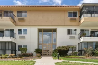 Photo #4: OC23065909 Listing