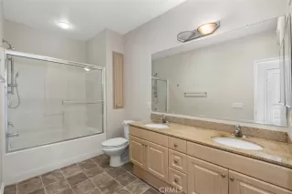 Photo #6: OC23066226 Listing 