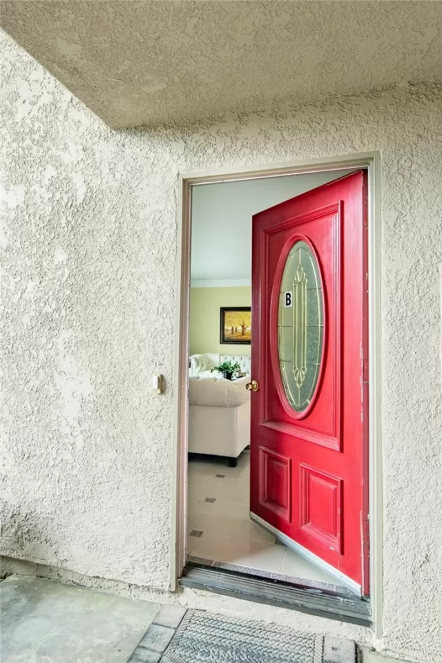 MLS: OC23066237 Condo For Sale