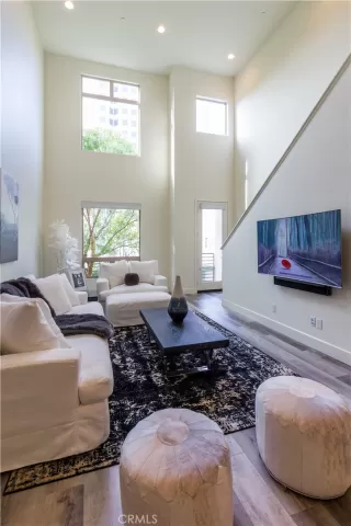 Photo #2: OC23066351 Listing