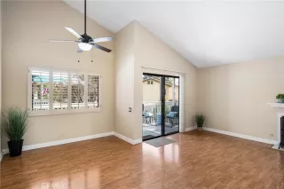 Photo #3: OC23066538 Listing