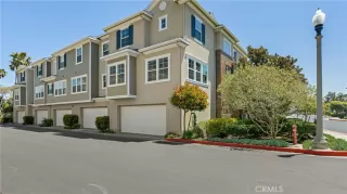 Photo #3: OC23066801 Listing 