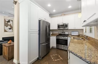 Photo #3: OC23067096 Listing