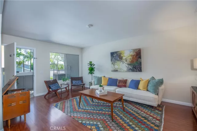 MLS: OC23067372 Condo For Sale