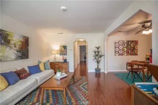 Photo #1: OC23067372 Listing 