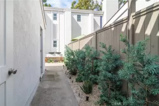 Photo #3: OC23067692 Listing 