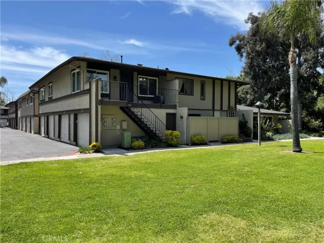 MLS: OC23067730 Condo For Sale