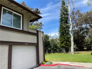 Photo #2: OC23067730 Listing