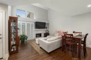 Photo #4: OC23067731 Listing 