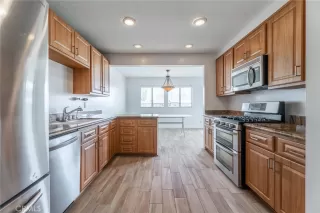 Photo #2: OC23068353 Listing