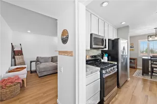 Photo #2: OC23068580 Listing 