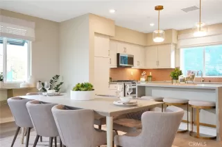 Photo #5: OC23068937 Listing 