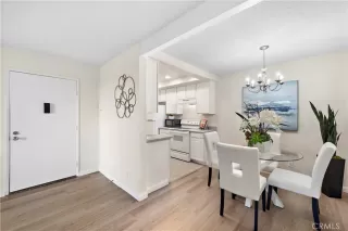 Photo #6: OC23069000 Listing 