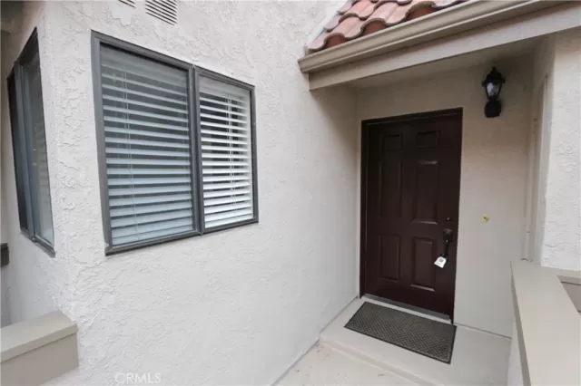 MLS: OC23069140 Condo For Sale