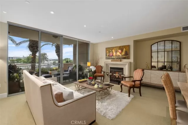 MLS: OC23069190 Condo For Sale