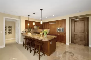 Photo #4: OC23069190 Listing