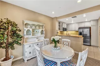 Photo #5: OC23069259 Listing 