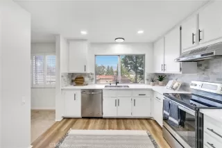 Photo #6: OC23069313 Listing 