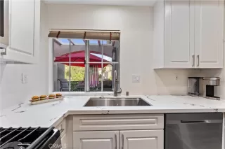 Photo #5: OC23069339 Listing