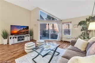 Photo #2: OC23069444 Listing