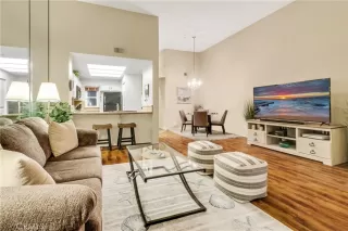 Photo #5: OC23069444 Listing