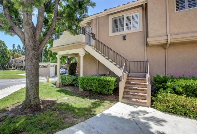 MLS: OC23069512 Condo For Sale