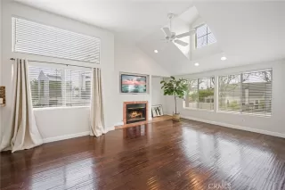 Photo #1: OC23069560 Listing 