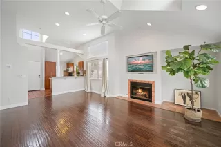 Photo #2: OC23069560 Listing 