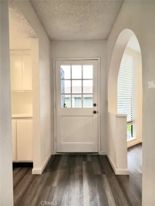 Photo #2: OC23069653 Listing