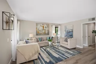 Photo #4: OC23069841 Listing 