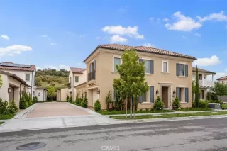 Photo #2: OC23069883 Listing 