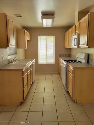 Photo #3: OC23070379 Listing 