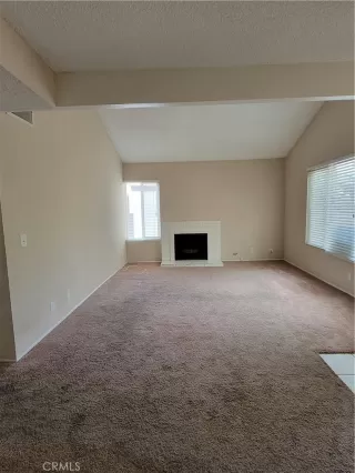 Photo #4: OC23070379 Listing 