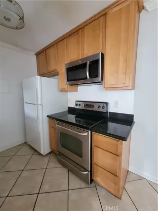 Photo #6: OC23070718 Listing 