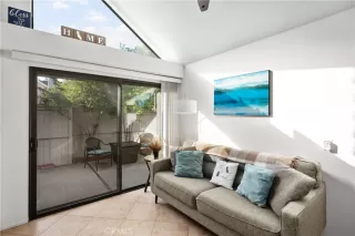 Photo #3: OC23070827 Listing